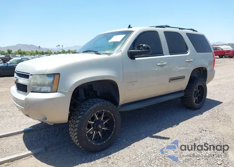 2010 Chevrolet Tahoe Lt z USA, uszkodzony, nr VIN 1GNUKBE09AR110145